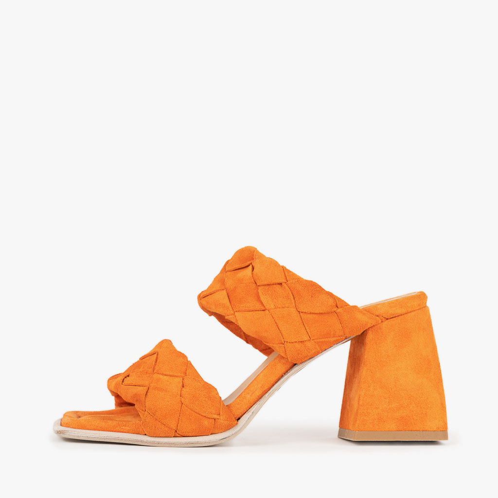 Orange sandal in soft woven leather - Laura Bellariva
