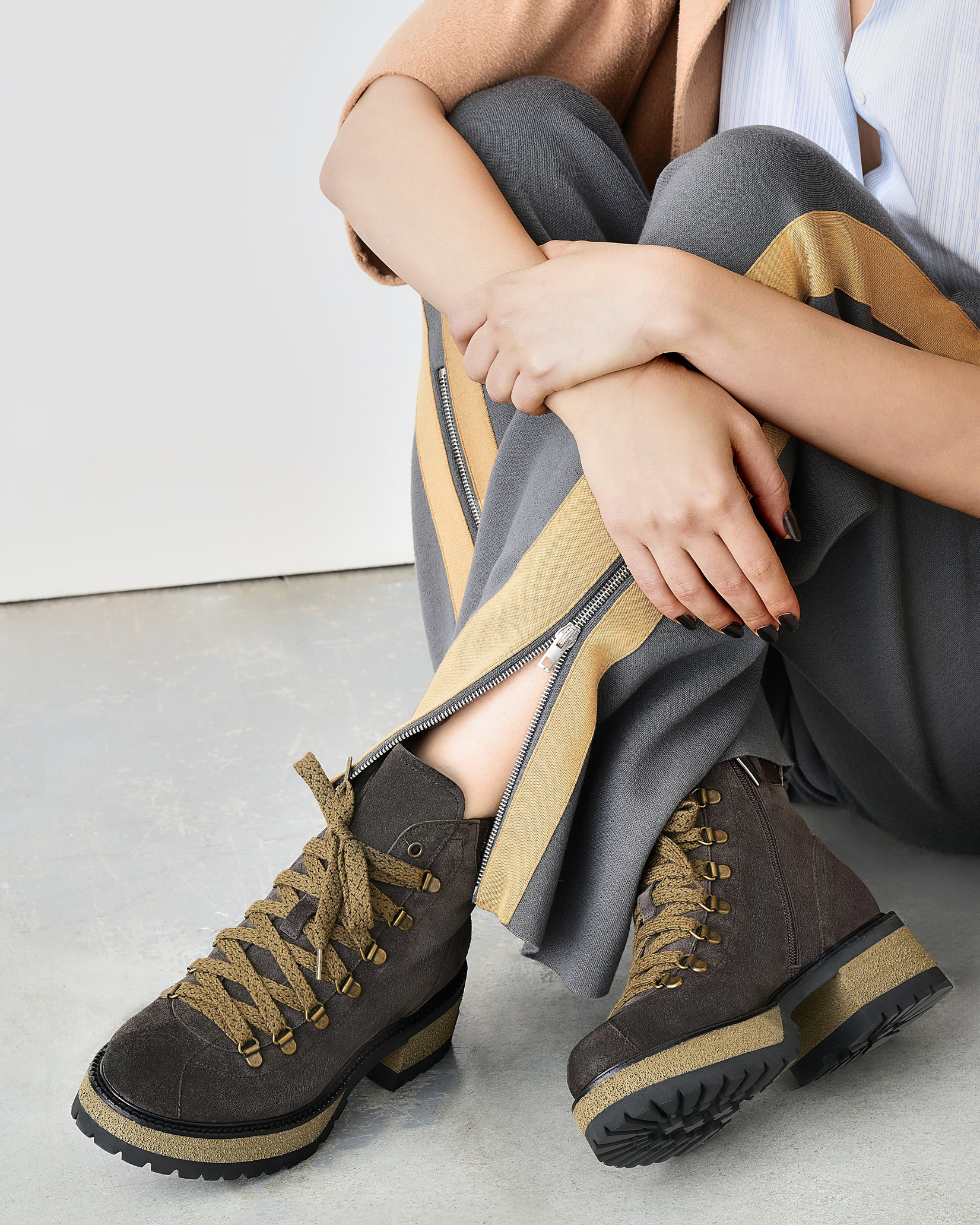 Laura Bellariva - Fall Winter 22-23